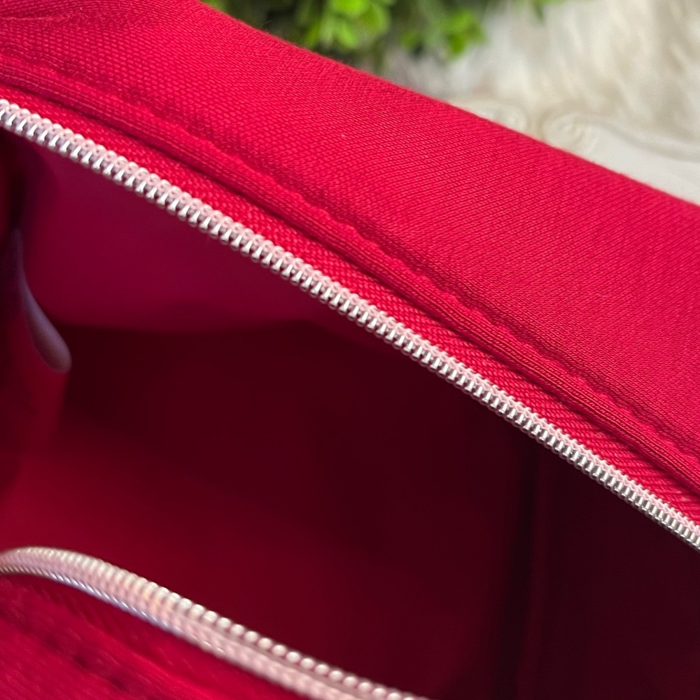 Dior beauty red cosmetic bag zip top closure new in box - Picture 3 of 5